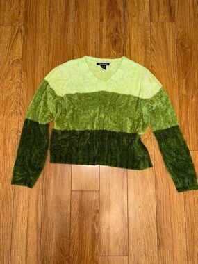 Y2K green striped v neck sweater
